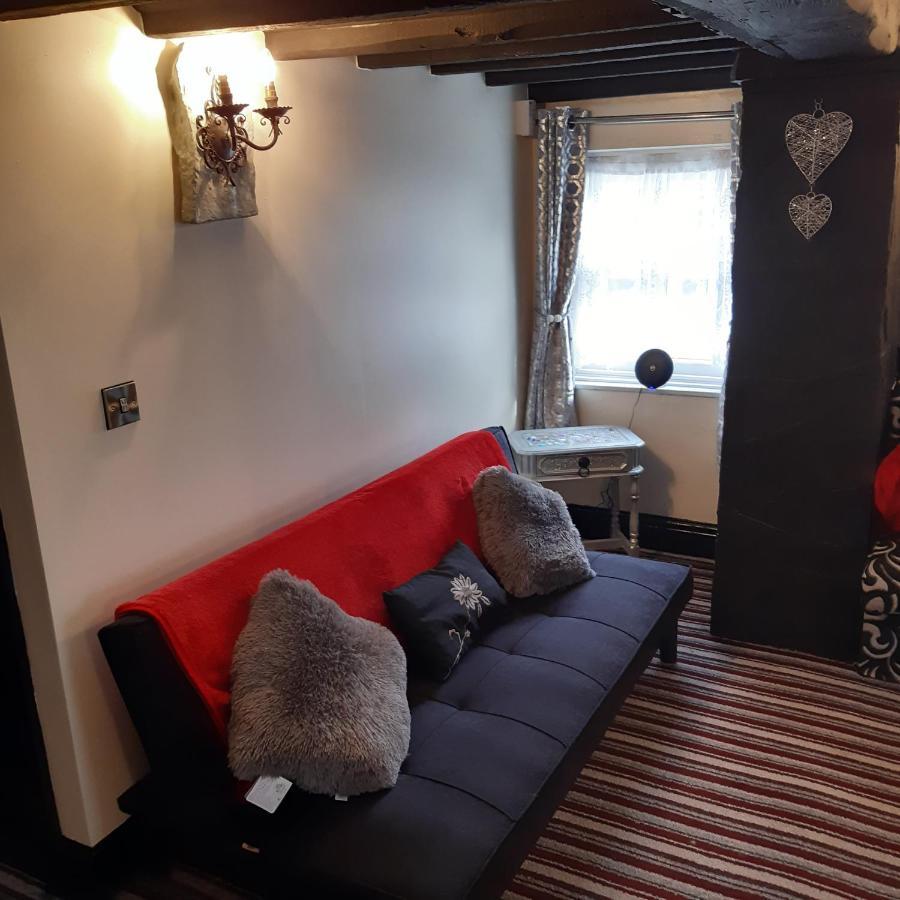 The Saracens Head Old Lounge Apartment Skegness Exterior photo