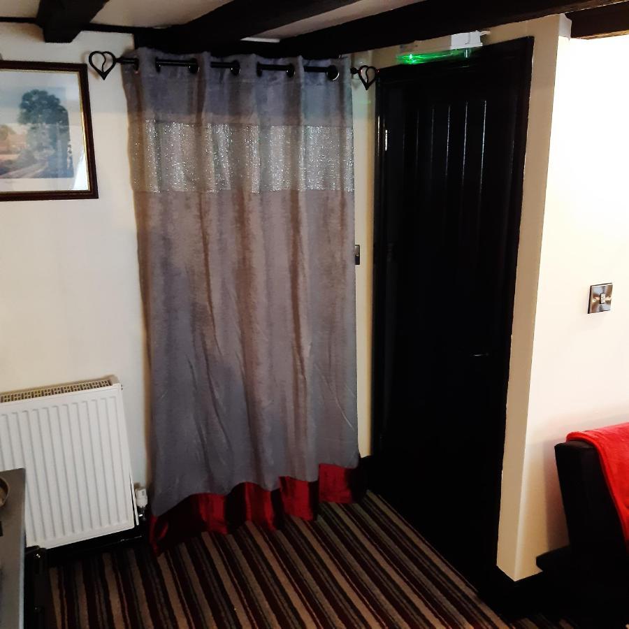 The Saracens Head Old Lounge Apartment Skegness Exterior photo